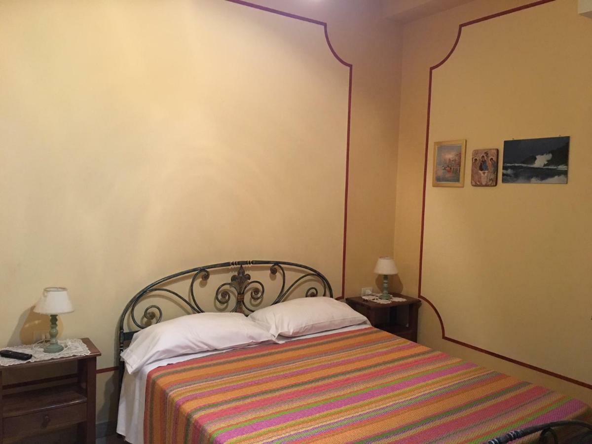 Casa Vacanza Angela Villa Bonassola Bagian luar foto